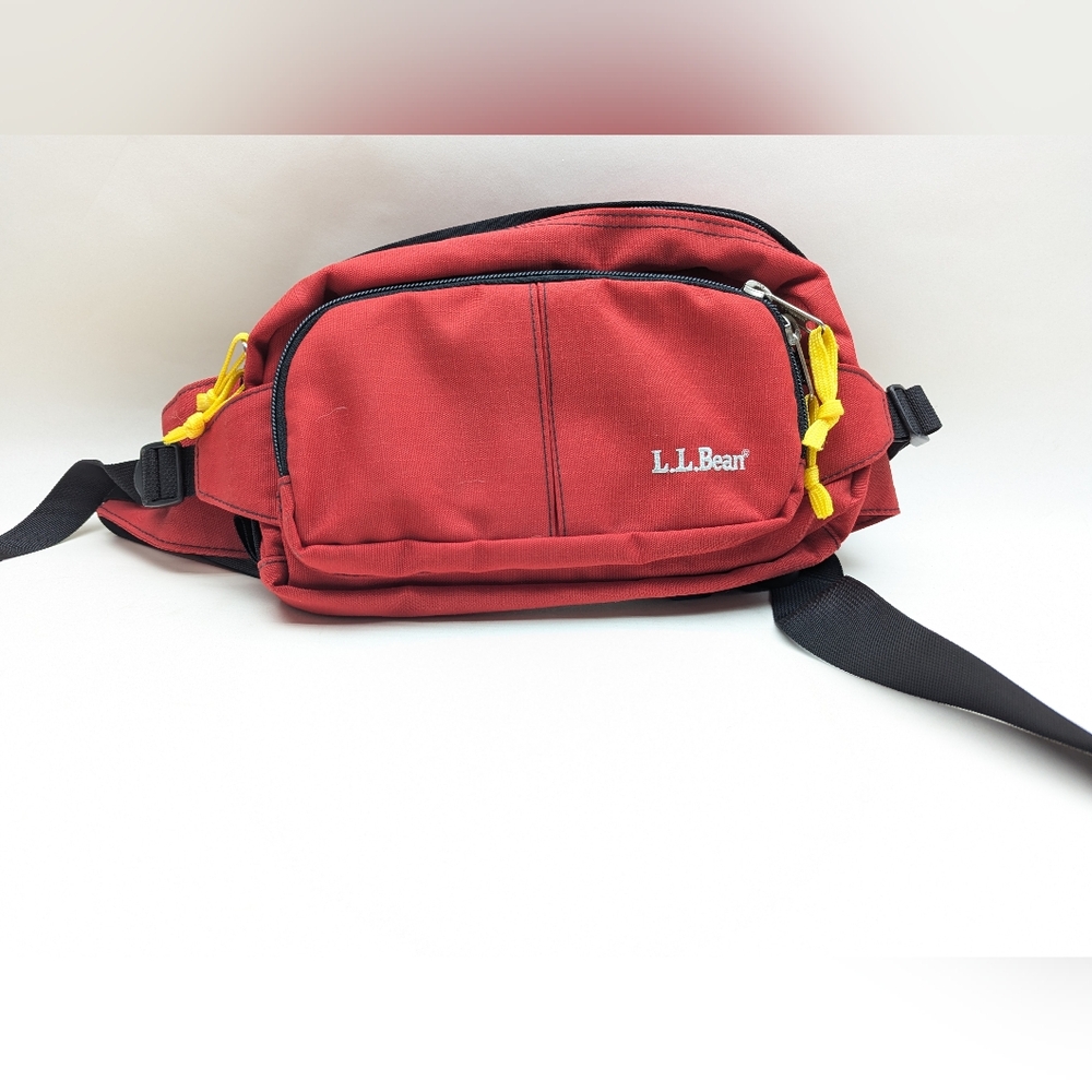 L.L BEAN RED MEDIUM WAIST PACK #CG53